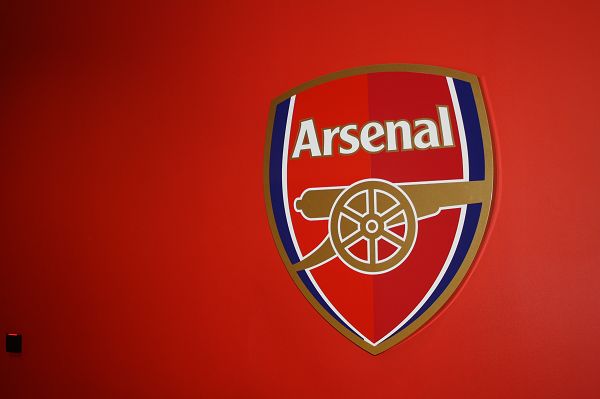 荷兰4-0立陶宛晋级美加墨世界杯，加克波、赖因德斯传射