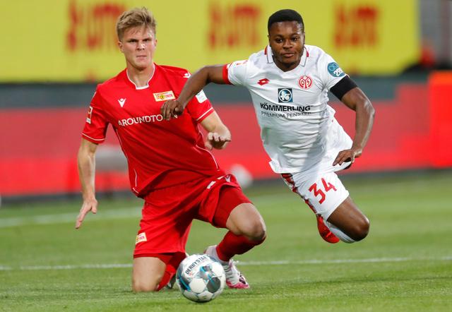 麦卡利斯特二哥：我们个子不高也不快，但总有办法取得成功