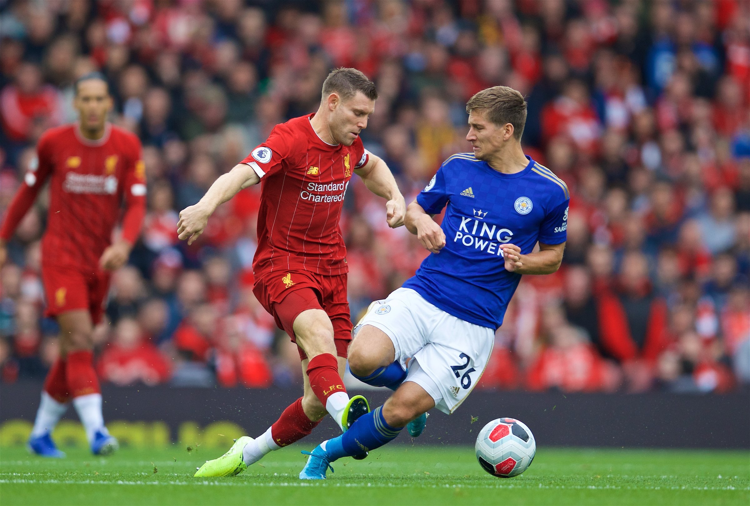 足球世界杯球场建设进入收尾阶段，安全标准升级