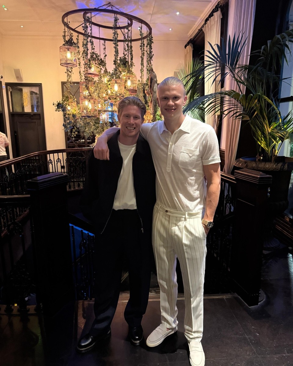 火箭以117：98大胜太阳，杜兰特28分，阿门31分，史密斯16分，全队十胜五负，西部第三。